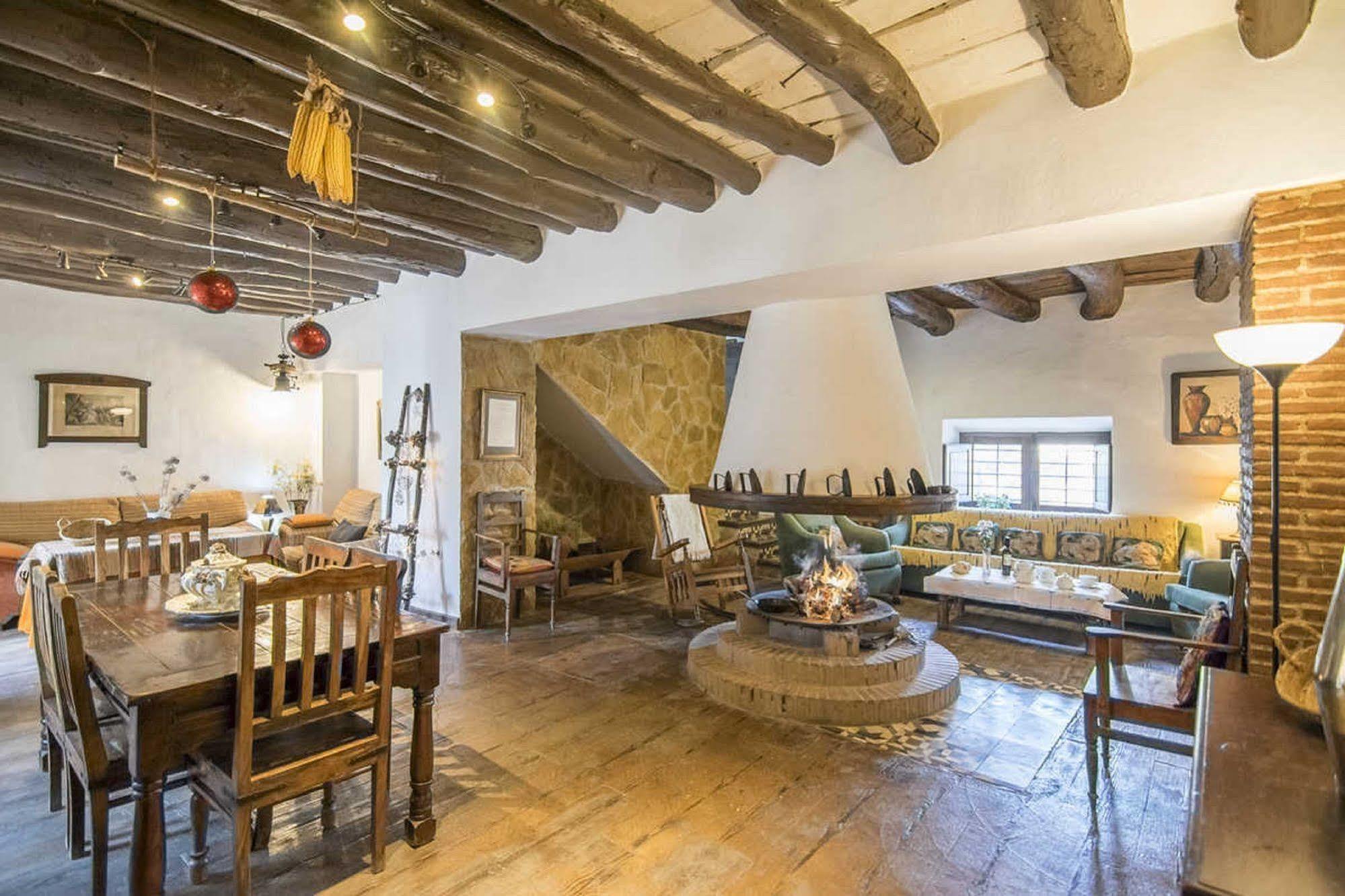 Alojamiento Rural El Cortijuelo Hotel Illora Екстериор снимка