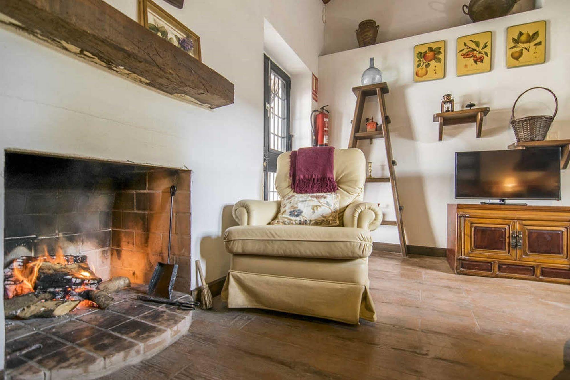 Alojamiento Rural El Cortijuelo Hotel Illora Екстериор снимка
