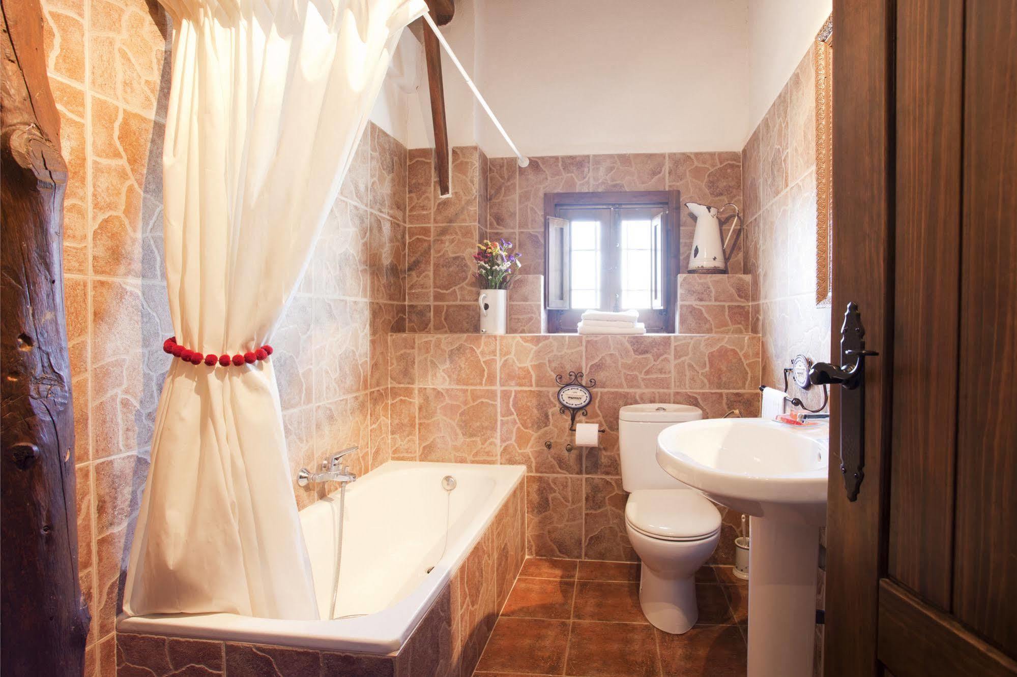 Alojamiento Rural El Cortijuelo Hotel Illora Екстериор снимка